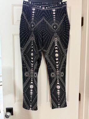 BlackMilk Black and White Moon Phase Patterned Cuffed Pants